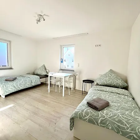 Ganze - Kueche - Balkon - Parkplatz - Wlan - Bis Zu 6 Personen 하일브론